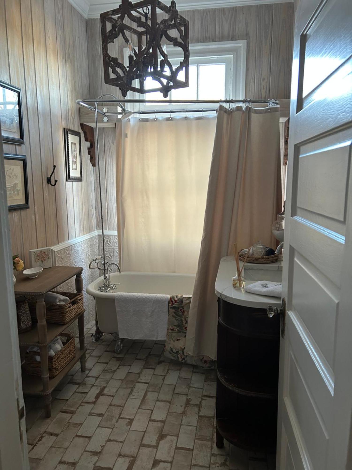 Jenny'S Downtown Hideaway Bed And Breakfast Laurel Eksteriør bilde